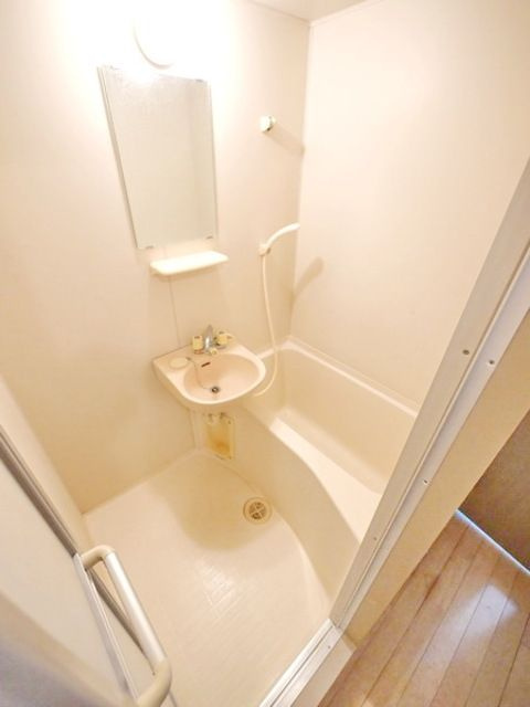 川崎市麻生区片平２丁目の賃貸マンションの浴室