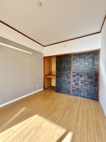 ソレアード川添の居間・リビング