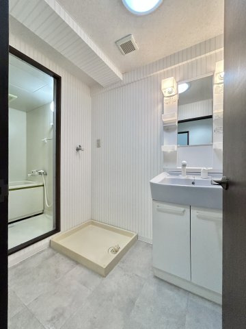 ソレアード川添の洗面所