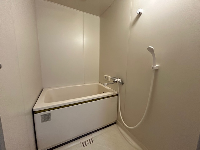 ソレアード川添の浴室