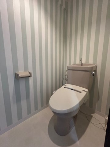 ソレアード川添のトイレ