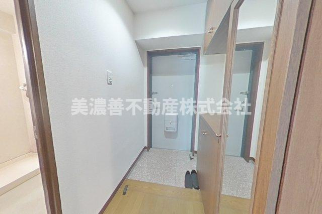 ６６１７４　ビューハイツ薮田の玄関