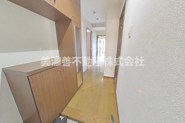 ６６１７４　ビューハイツ薮田の玄関