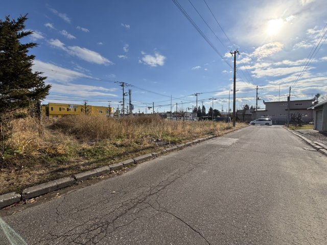 【前面道路含む現地写真】の画像