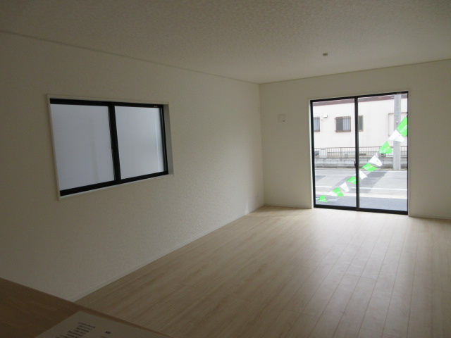 【仲介手数料無料】新築戸建　熊谷市赤城町1-161（全2棟）の居間・リビング