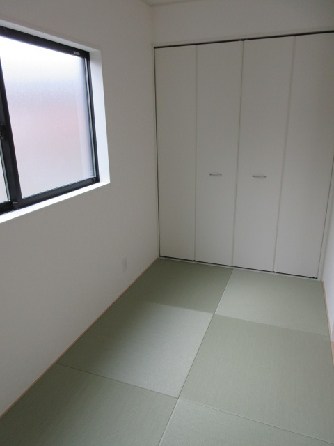 【仲介手数料無料】新築戸建　熊谷市赤城町1-161（全2棟）の和室