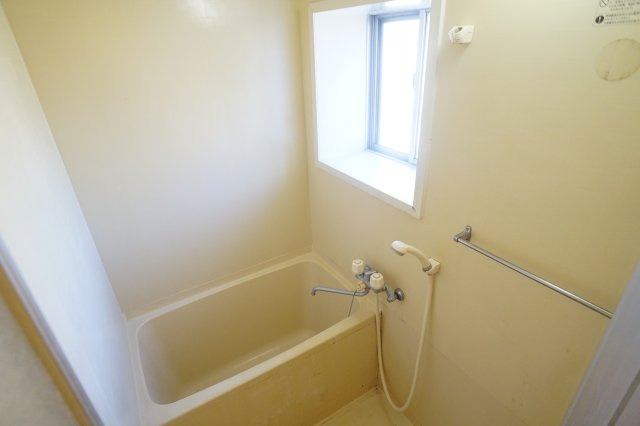 サニーハイツの浴室