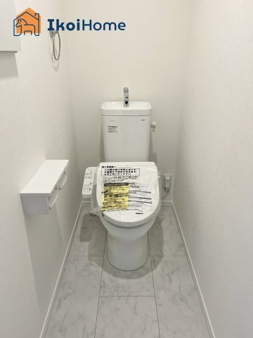 神戸市西区竜が岡2丁目全2棟2号地　新築戸建　のトイレ|【ホームページに現地動画掲載中】●年中無休：当日予約可●1階・2階ウォッシュレット付のお手洗いです