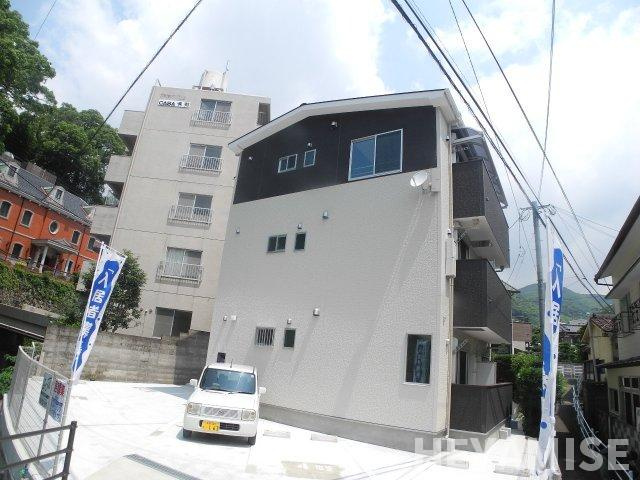 アミティシーボルト通りの駐車場