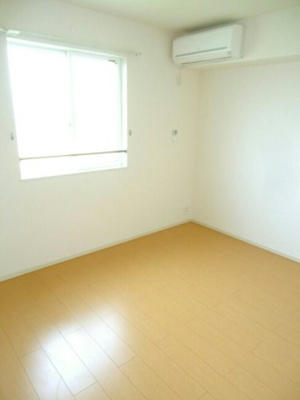 【内装】 | プルメリアコート | 内装です