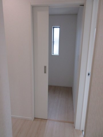 【仲介手数料無料】新築戸建　熊谷市赤城町1-161（全2棟）の収納