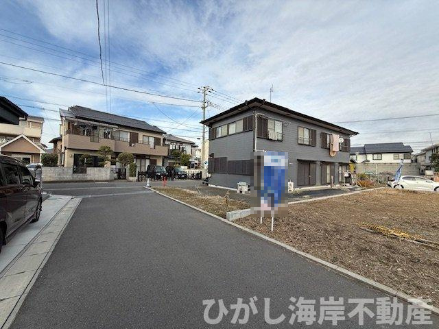 平塚市南原2丁目　売地　全２区画の前面道路含む現地写真|現地外観