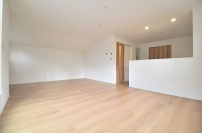 【居間・リビング】 | 沼袋２丁目～「沼袋」駅６分・新築戸建～