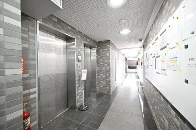 サンセール神楽坂のエントランス