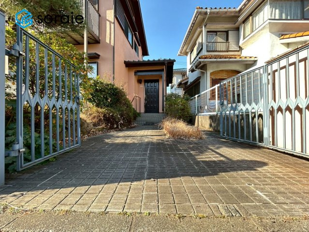 所沢市松が丘2丁目　中古戸建の駐車場|1月16日撮影