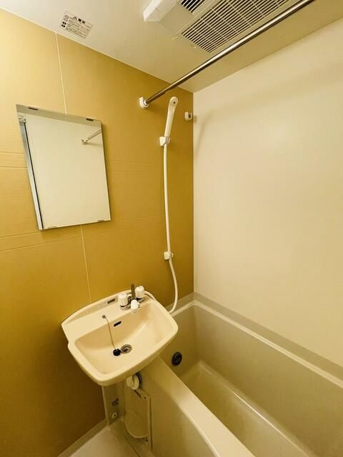 ＭＥＬＤＩＡ東向島の洗面所