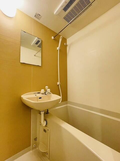 ＭＥＬＤＩＡ東向島の浴室