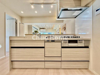 【キッチン】 | ニックハイム渋江公園 | ワイドで収納豊富なシステムキッチン