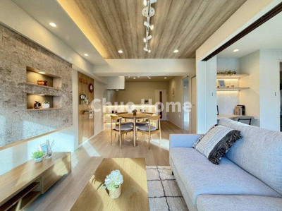 【居間・リビング】 | ニックハイム渋江公園 | 【居間・リビング】「ＬＤＫは家族団らんをデザイン」広いＬＤＫでは家族が集まり一緒の時間を過ごせる工夫がされております。何気ない一日の当たり前のひとコマがいつか一生の宝物になります