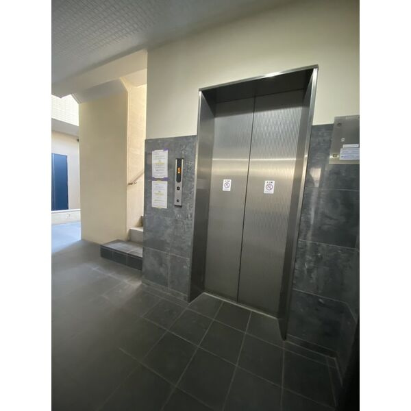 センターポイント吉志部のエントランス