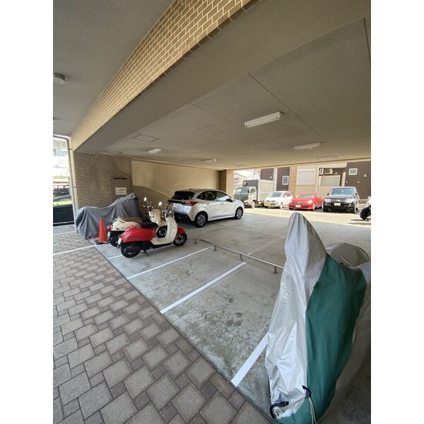 センターポイント吉志部のロビー