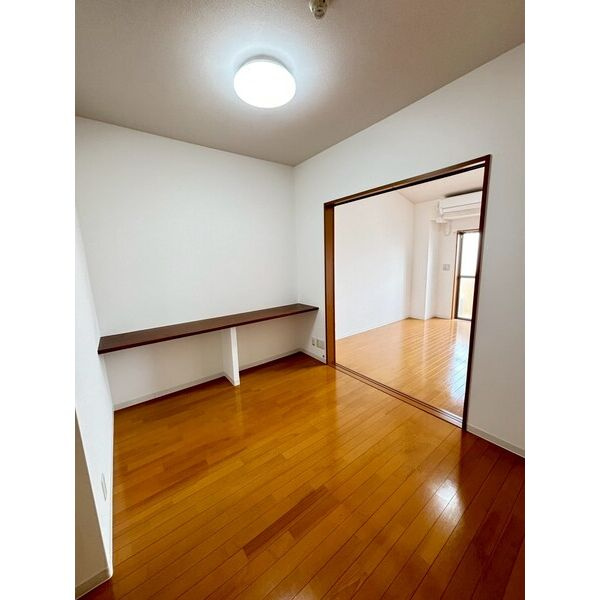 センターポイント吉志部の居間・リビング