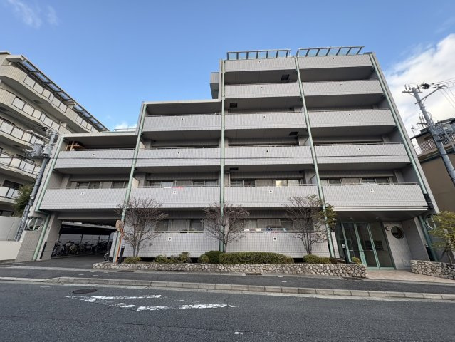 シオン西岡本の外観