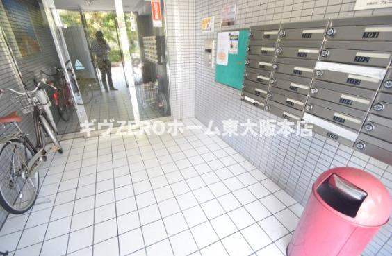 エイチ・ツー・オー今川　仲介手数料無料のロビー