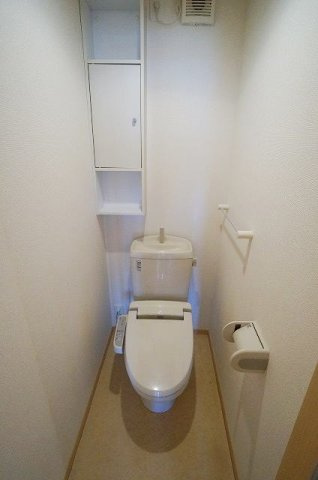 ノーブル桜岡のトイレ