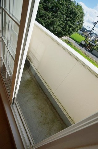 ノーブル桜岡のバルコニー