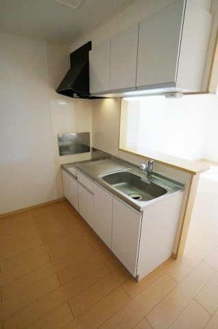 ノーブル桜岡のキッチン