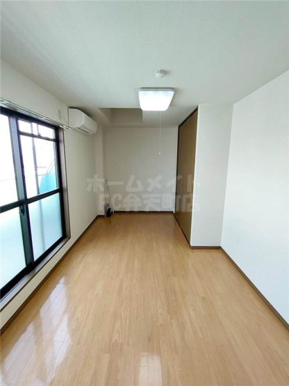 【居間・リビング】 | ROYAL COURT