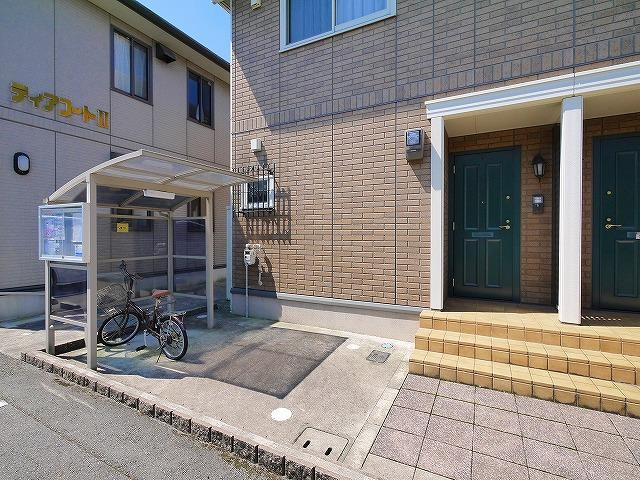 ディアコートⅢのその他共用部分|自転車置き場があります。