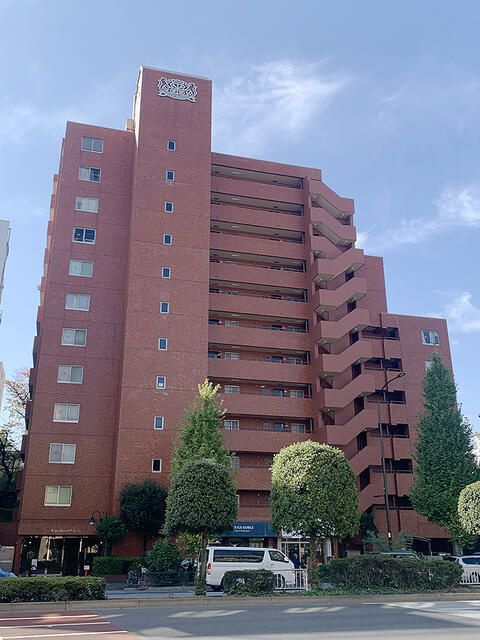 ライオンズマンション白山の外観