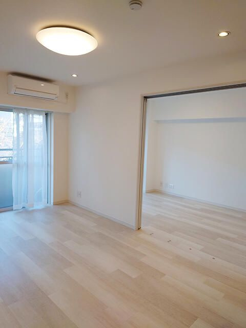 ライオンズマンション白山の寝室