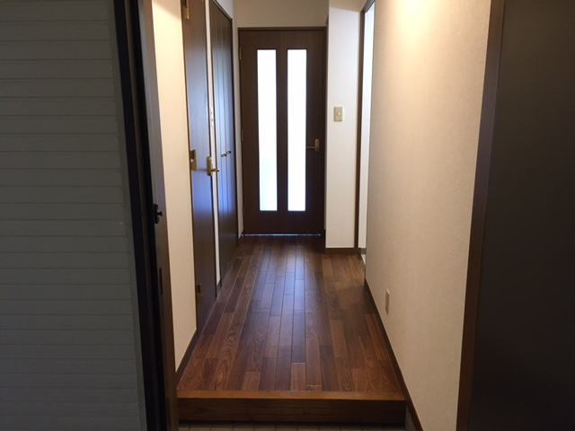 アメニティマンションの玄関|他室参考写真