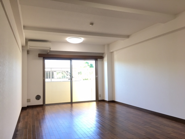 アメニティマンションの居間・リビング|他室参考写真