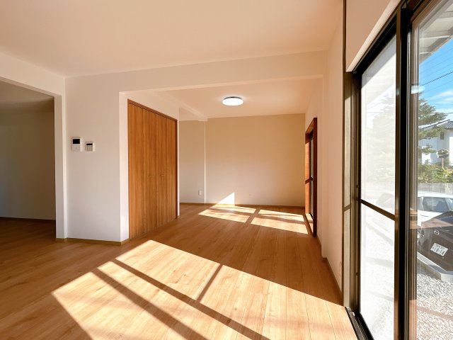 リフォーム済中古戸建　本巣市文殊　昭和59年築の居間・リビング