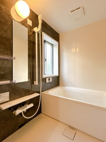 リフォーム済中古戸建　本巣市文殊　昭和59年築の浴室