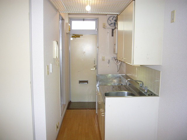 エステートピアＫの玄関|参考写真