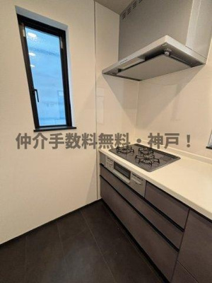 【キッチン】 | 神戸市須磨区北須磨タウン　新築戸建I-4号棟　仲介手数料無料！ | キッチンでお料理をお楽しみください