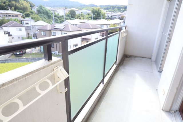 サンローレル生駒のバルコニー