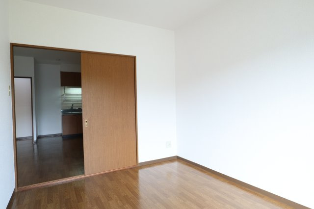 サンローレル生駒の居間・リビング