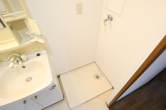 サンローレル生駒の洗面所