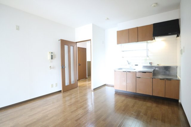 サンローレル生駒の居間・リビング