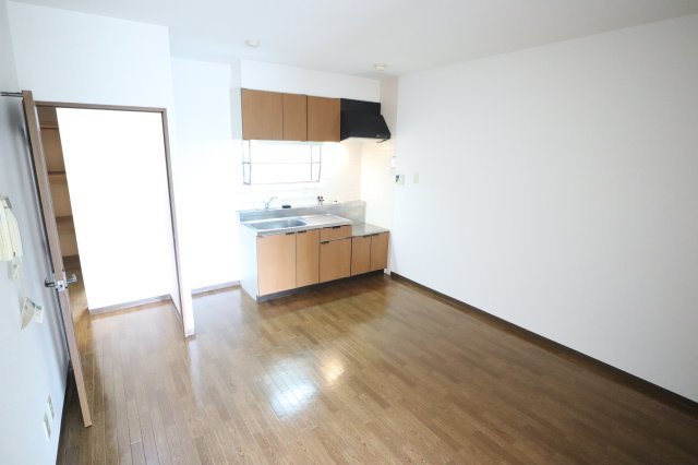 サンローレル生駒の居間・リビング