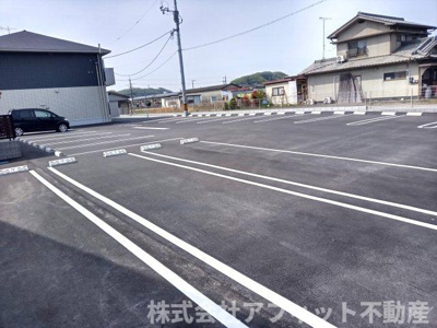 【駐車場】 | ラフィネ神辺　A棟