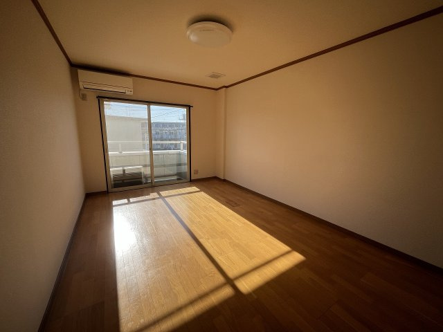 ルナハイツ　Part5の居間・リビング