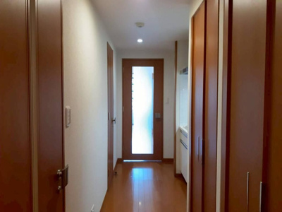 【玄関】 | アリュージュ志木本町 | ゆったりとした玄関です