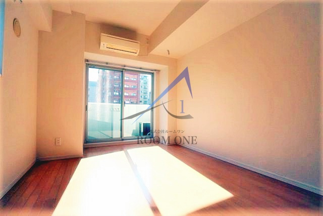 ヴェルステージ秋葉原ＥＡＳＴの居間・リビング|洋室のお部屋です。